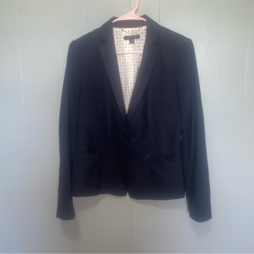 Ann Taylor Navy Two Button Blazer Size 6